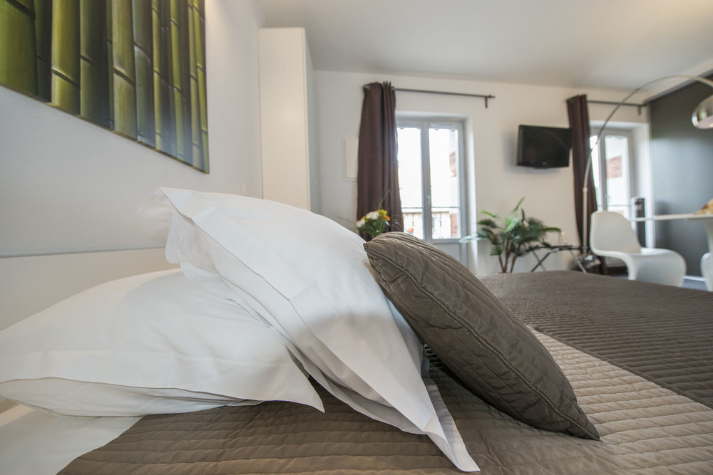 Bed and Breakfast Les Capucines Абвиль Экстерьер фото