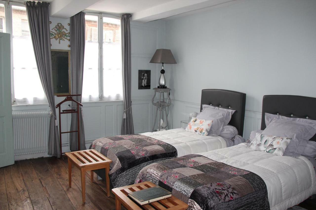 Bed and Breakfast Les Capucines Абвиль Экстерьер фото